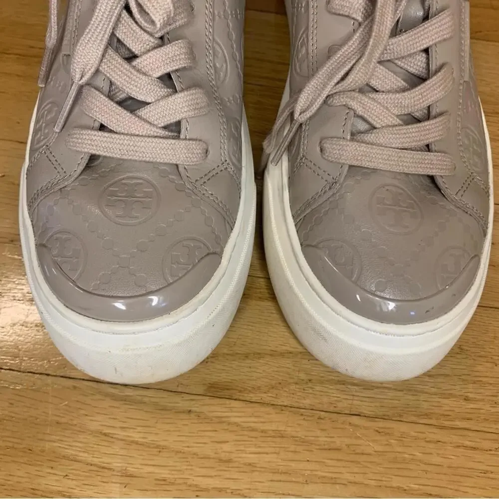 Tory Burch T Monogram Ladybug Sneaker in Fresh Clay - Size 9